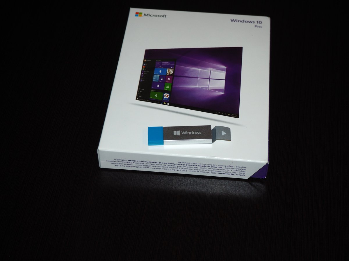 InSpaceVR's tweet image. Latest arrival! #windows10 Thank you @pcgaragero for fast delivery