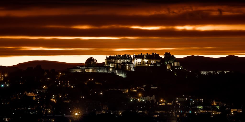 Alloa Things (@alloa) on Twitter photo Stunning picture of <a href="/stirlingcastle/">Stirling Castle</a> taken from Braehead Golf Course Alloa by Gordon Murray Stunning picture of <a href="/stirlingcastle/">Stirling Castle</a> taken from Braehead Golf Course Alloa by Gordon Murray