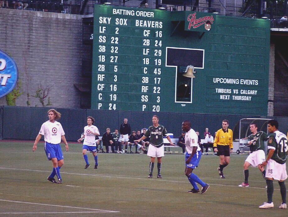 talismancaps's tweet photo. Minnesota ⚡️ v Portland ⚒ 2⃣️0⃣️0⃣️4⃣️ #tbt #portlandtimbers #mnthunder #footyvibes #where… https://t.co/Is9RVPVpE0 https://t.co/9DfFMvdGey