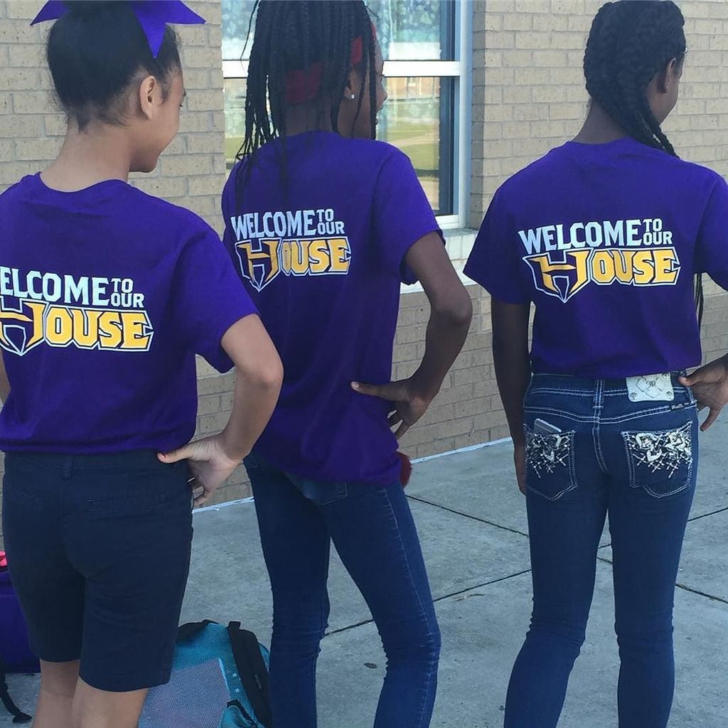 nrburgermiddle's tweet photo. #HPSDForwardTogether Homecoming Week! Welcome to Our House! #GameTonight5PM #SchoolSpirit #SchoolCulture #TogetherB… https://t.co/AoBuRDYOFU