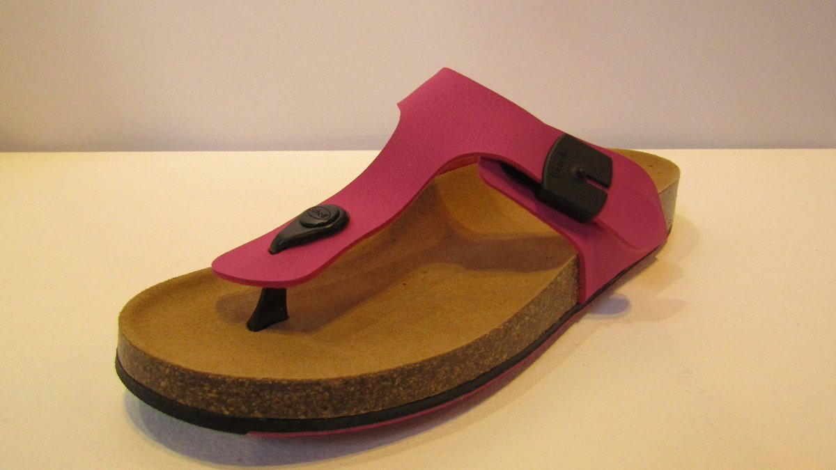 CocoonPartners's tweet photo. PRETTY in Pink!! #Scholl 
#2017 Toe post #Sandals #Quality #Airstep #Footwear #SS17 #Shoe #Pretty #Pink https://t.co/9JiVqNDUTp