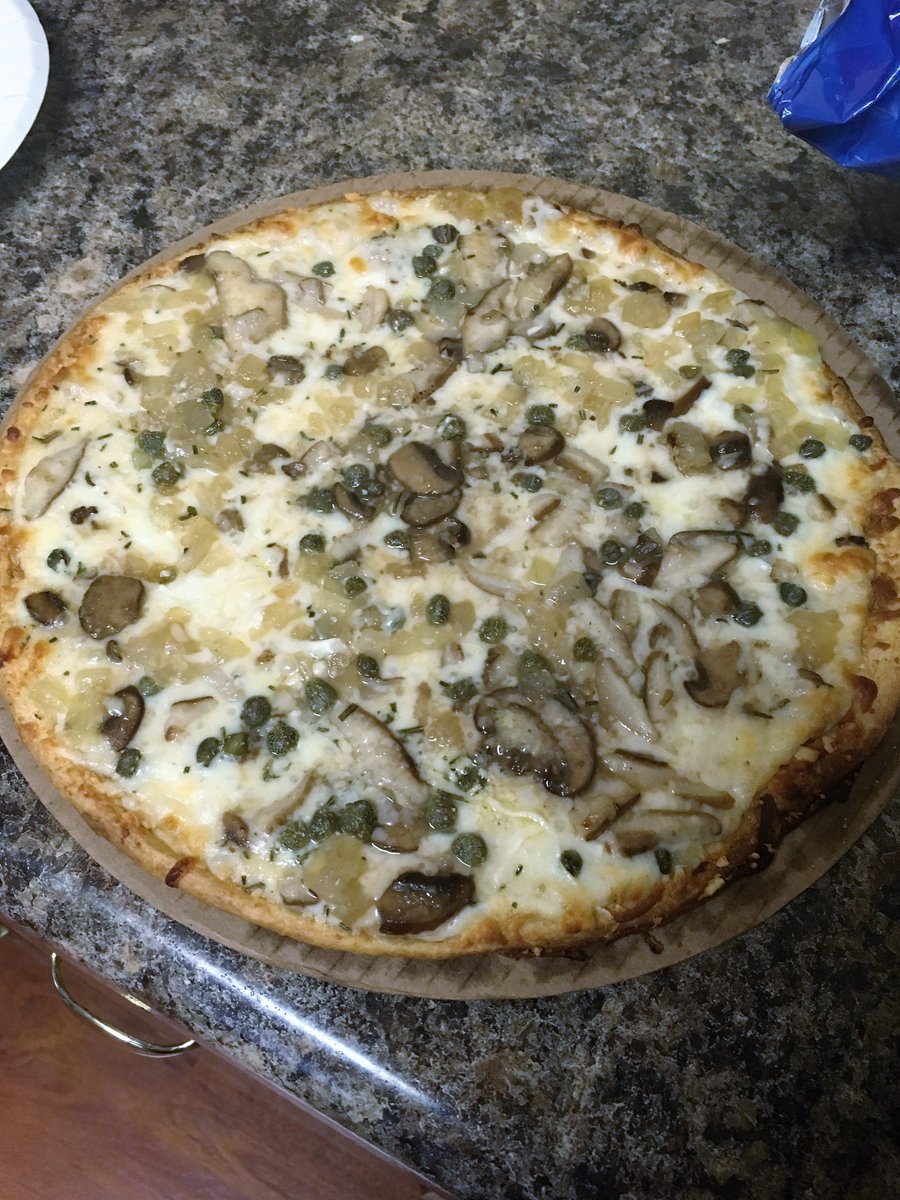 willowberryroad's tweet photo. Read my review of Urban Pie Pizza: https://t.co/kyA0uYOVcF. I tried it free (or with a discount). https://t.co/Lo2Q8xnIPW
