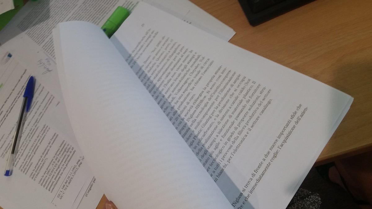 Monica_Dascenzo's tweet photo. Ultima bozza del libro #Oltrefrontiera da correggere! https://t.co/fb94V1d9bK