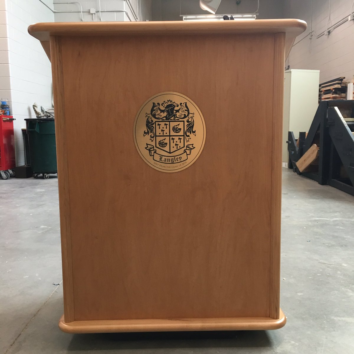 langley_2016's tweet photo. The new podium for the auditorium has arrived. Gift of the Class of 2016! 💚💛 https://t.co/74QIRuSMRx