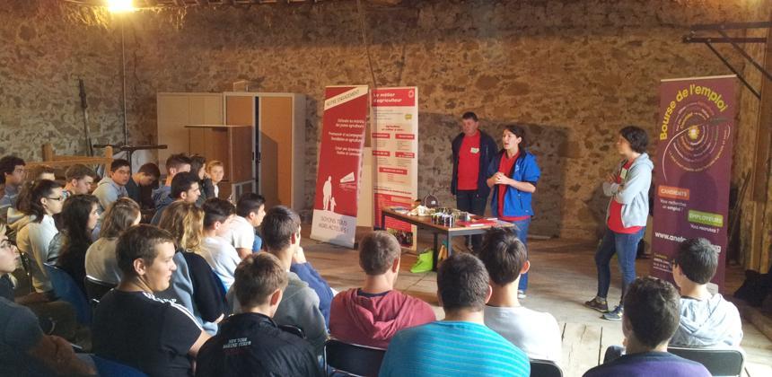 FranceAgricole's tweet photo. #Ovins/Journée technique: Belle affluence aux rencontres ovines du #Ciirpo https://t.co/NRqR7fZnCA https://t.co/H33XJCPGnK