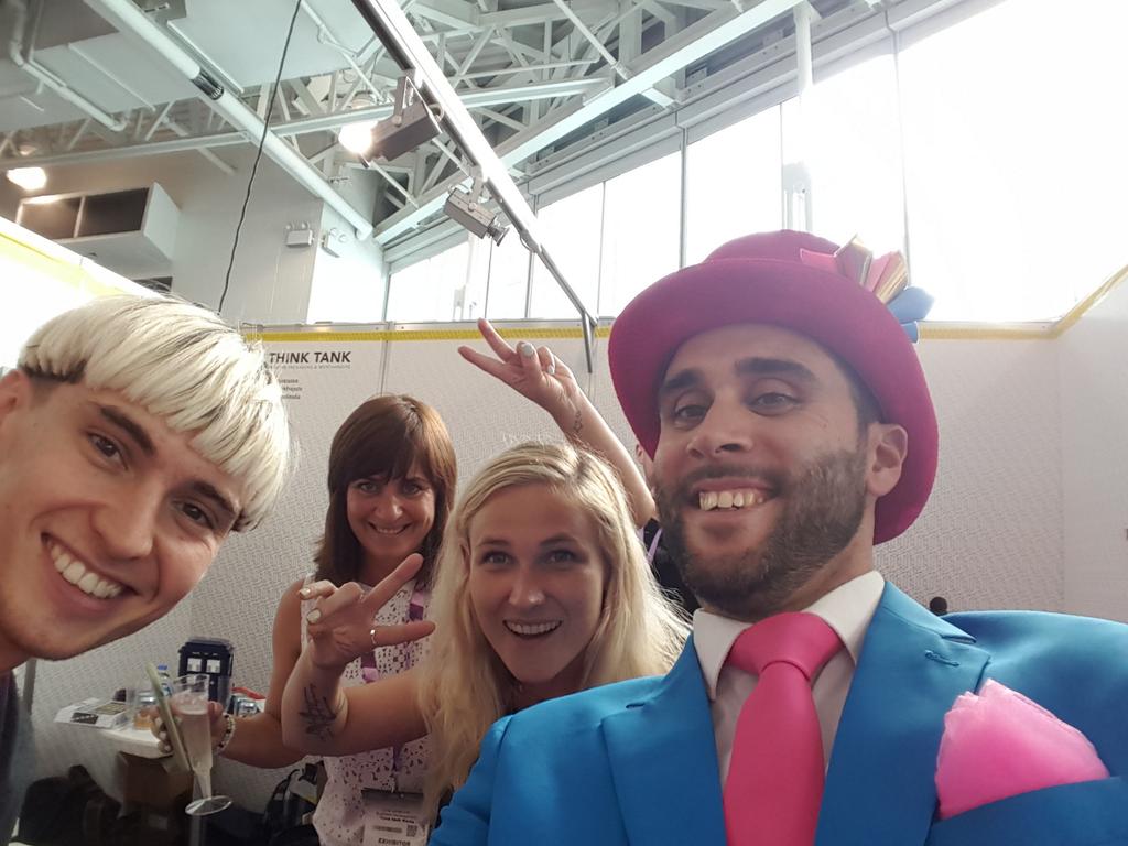 NOVA_Shows's tweet photo. Meeting these guys @ThinkProjects was a real pleasure @EasyfairsPACK #London https://t.co/Crs4o3cbtE