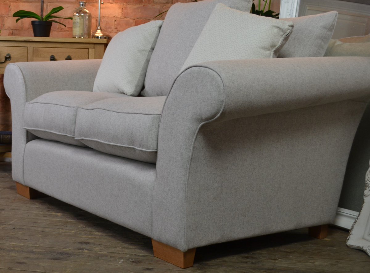 JaspersHinckley's tweet photo. Struggling for space but need a stylish sofa? Look no further #Stylish #spacesaving #cleverspaces #homestyle https://t.co/5N1AXQm4sb