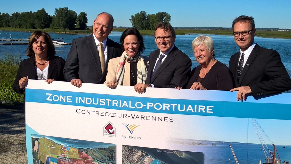 PortMTL's tweet photo. Annonce ZIP de Contrecoeur-Varenne et visite des installations au #PortMTL avec @JDAmourofficiel #Stratégiemaritime https://t.co/g1Nkx0LsUK