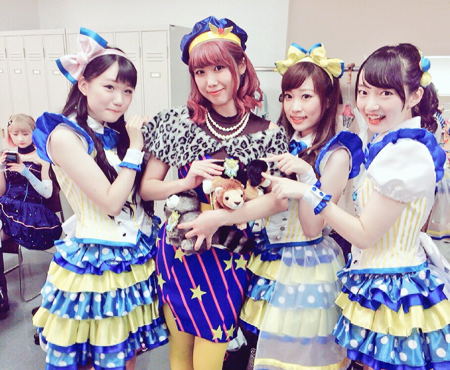 前田玲奈 ﾏｴﾚﾅ ついでに私のアルバムからとっておきのle S Ca写真をプレゼントしよう 映像も超可愛かったのー 2枚目はコラじゃないよ ただのセレブリティ T Co Sq2q0fyk0w Twitter