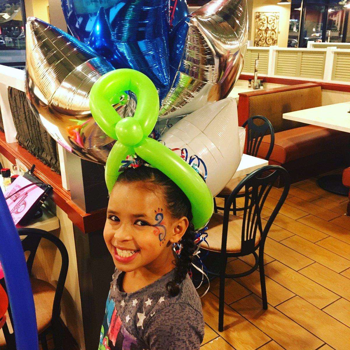 Ariana_Renee06's tweet photo. Plz vote for me to be the next president of play!! Use the hastags #PresidentOfPlay and #truelectionariana Voting ends on the 23rd at 12 am😄 https://t.co/WIfn50dBMr