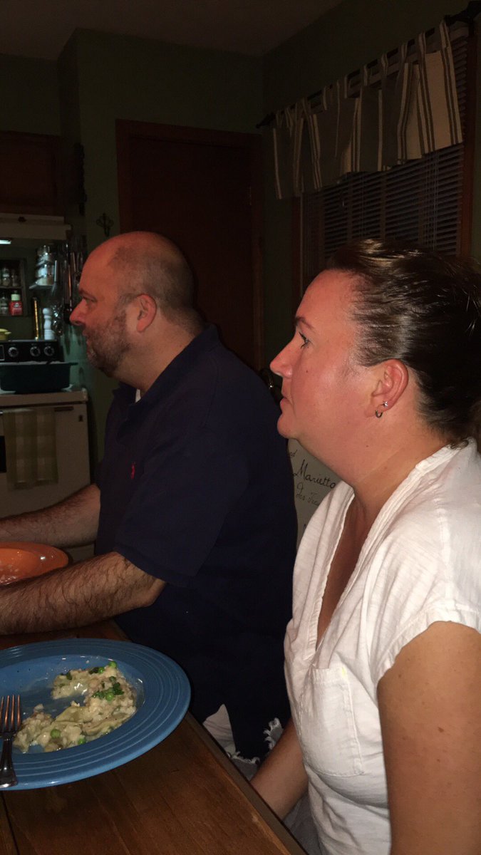 #GreysAnatomy Annual Event. <a href="/rjjesq/">RJJesq.</a> and Kim Hanna eat risotto, watch premiere. #shondaland