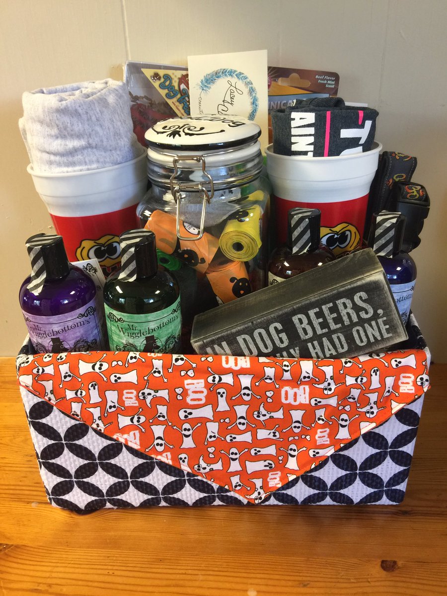 Bring a bag of dog food to the event this weekend, you could win this goodie basket valued at $250! Saturday 10-2pm! #grumpsgranbury #adopt