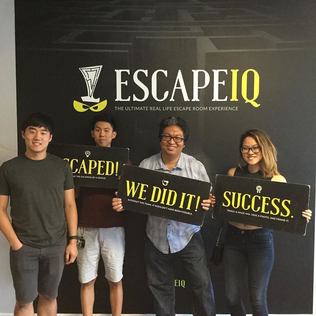 EscapeIQ's tweet photo. Escaped!
#artsdistrictla #dtla #LA #escaperoomla #weekend #escaperoom #escapeiq #thingstodoinla https://t.co/GHdxGsg9Mp