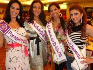 MayraMunozWorld's tweet photo. Recorder es volver a vivir!!! en el 2008 cuando represente a mi bello #ElSalvador en China #MTQI #TBT https://t.co/cE0Sr44Fxi