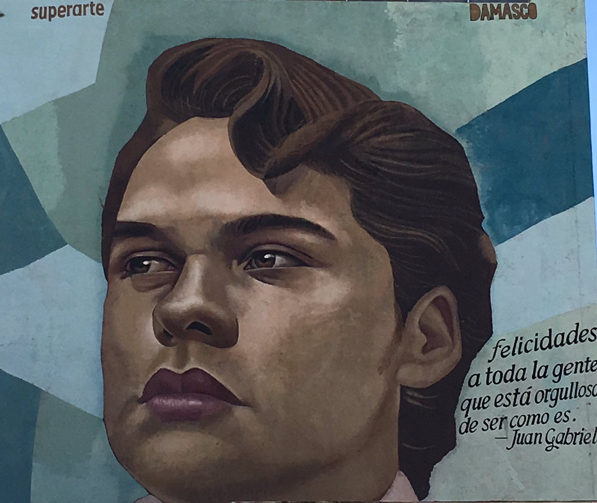 CintaDeOro's tweet photo. Gracias a mi amigo @DAMASCOARTURO por mostrarme su mural dedicado a @soyjuangabriel Eres un gran artista amigo! @WWE @wwe_mex #CiudadJuarez https://t.co/bnlUub8a8V