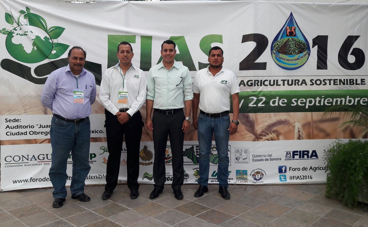 utsurdesonora's tweet photo. #FIAS2016 Nuestro Rector @josueJVB y personal directivo de @UTS_Oficial presentes en el gran cierre del @FIAS2016 https://t.co/vJJ4nGyMqa