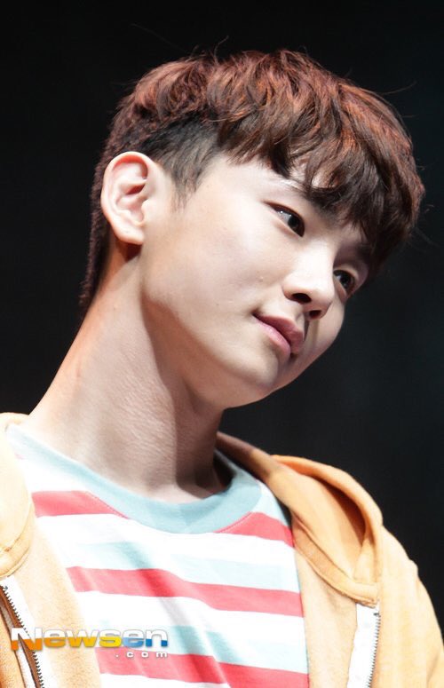 osabms's tweet photo. きーちゃんお誕生日おめでとう♡
#HappyBirthdayKey
#HappyKey'sDay
#AlmightySHINeeKey
#ContemporarySHINeeKey https://t.co/yofmX0OJgV