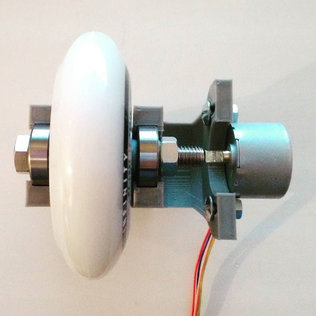 adnarimnavi's tweet photo. Drive contraption on schedule. #3dprinting #infinitywheels #diy #make #videography https://t.co/cSoTkHfPbT https://t.co/EgI0UIhjBU