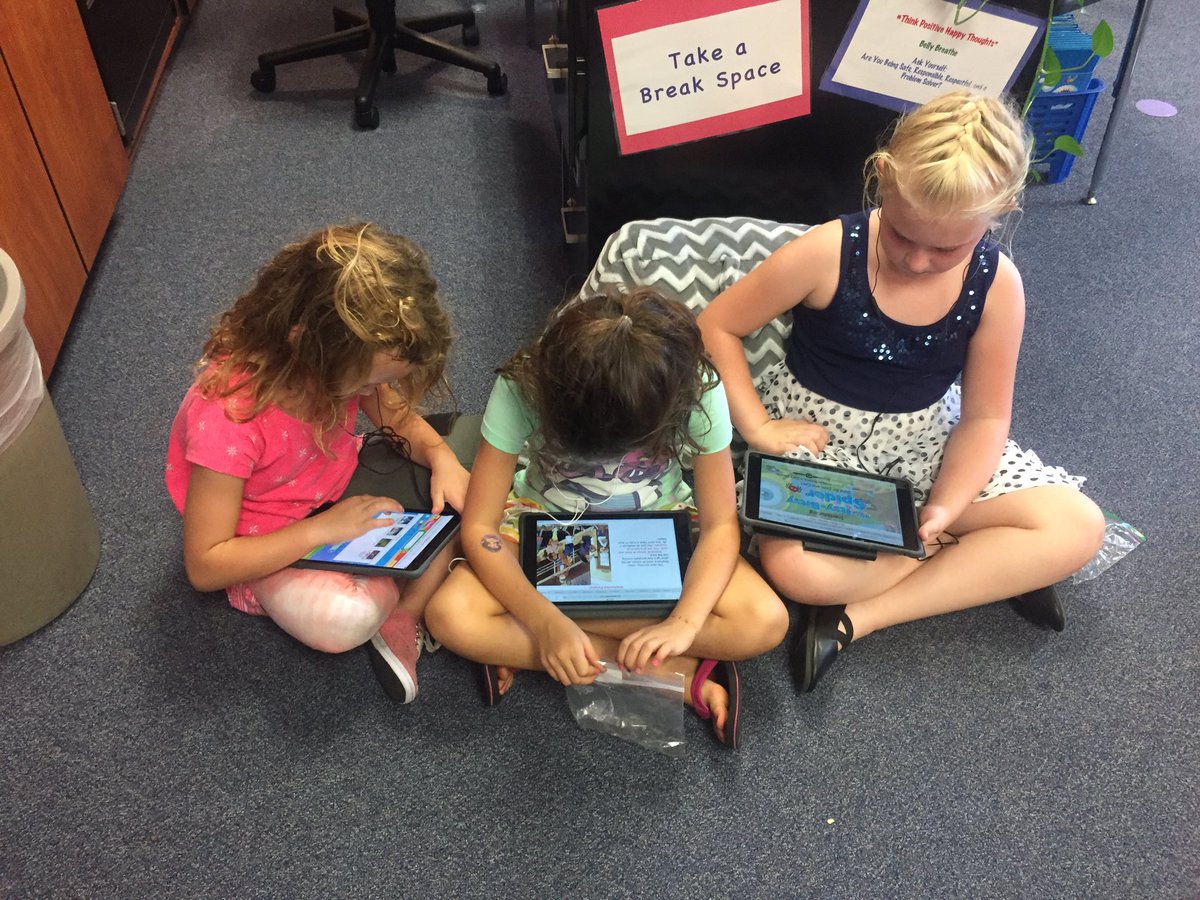 MrsMiller1111's tweet photo. Enjoying some stories on the iPad! @wheeler_mps #wheelerway #proud2bmps https://t.co/DwtPb4385m