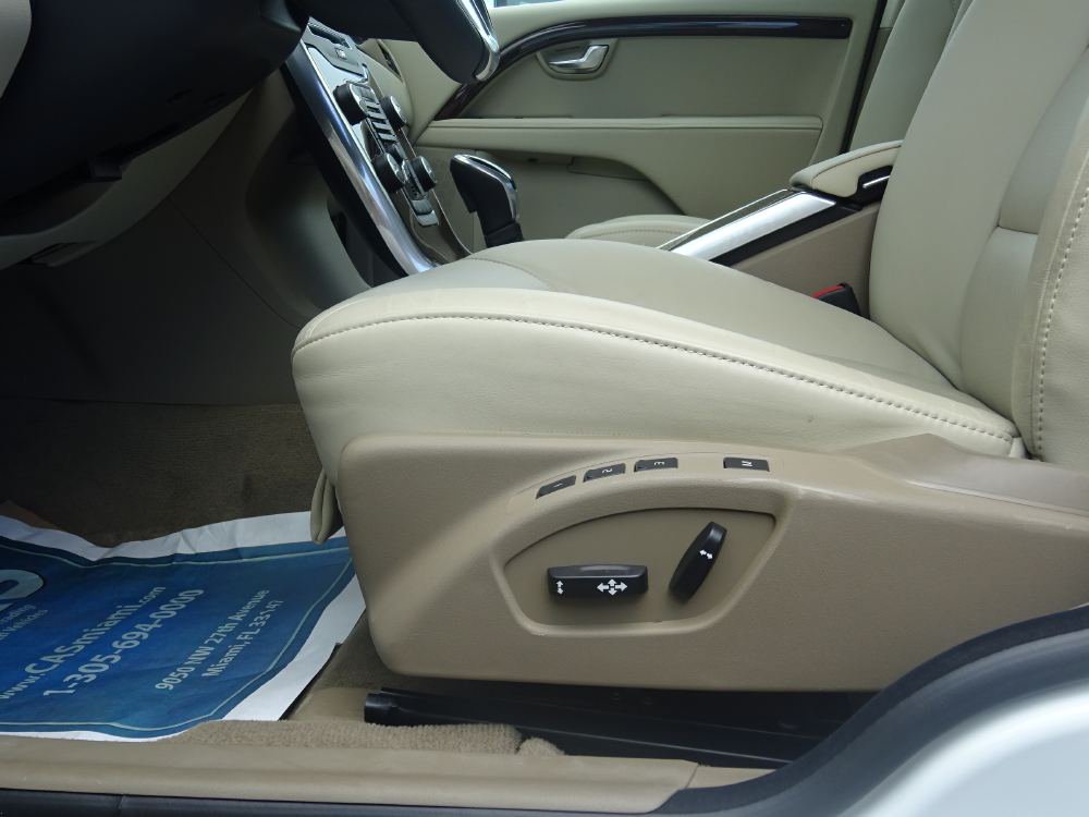 casmiami's tweet photo. 2015 Volvo S80 T5
345 miles
$21,500
For more info please visit: https://t.co/cP8o8EE74S
#Volvo #S80 #T5 #CASmiami https://t.co/BuxIveNbtN