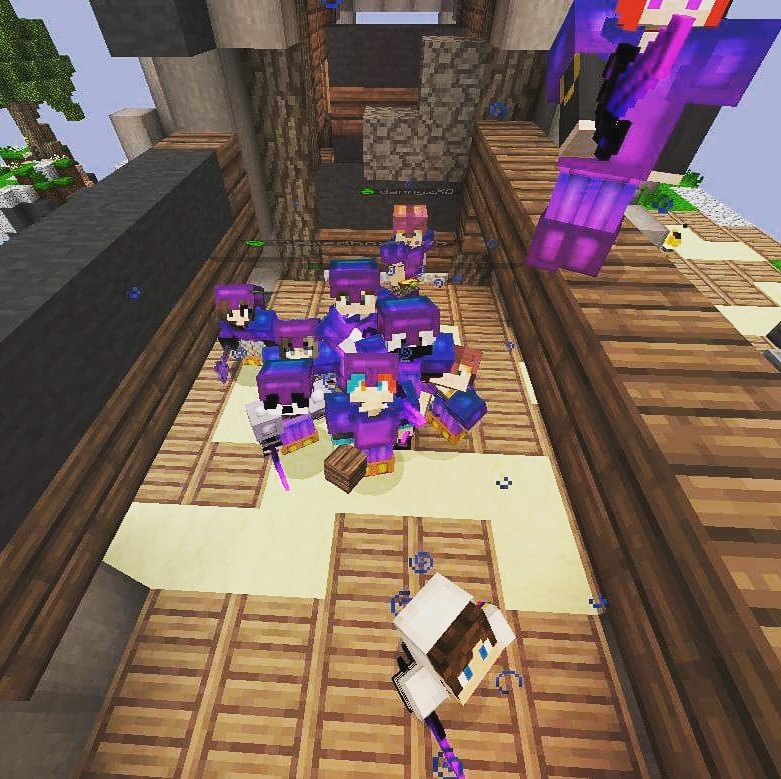 MrYatsu's tweet image. No importa si son 15, 10 o 5 , lo que importa es que me alegran el dia, es mi familia secundaria y aprecio su tiempo.  ✌😊 #PolluelosArmy