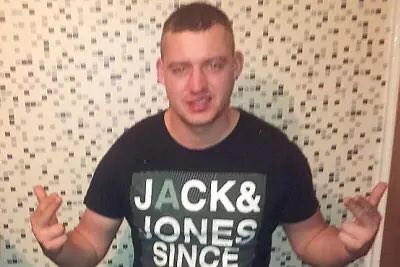 JayMitchinson's tweet photo. On YP app now. I don't know Stephanie Littlewood. If you know her. Tell her I'd like to hear her story personally. https://t.co/YcfEr2SCfe