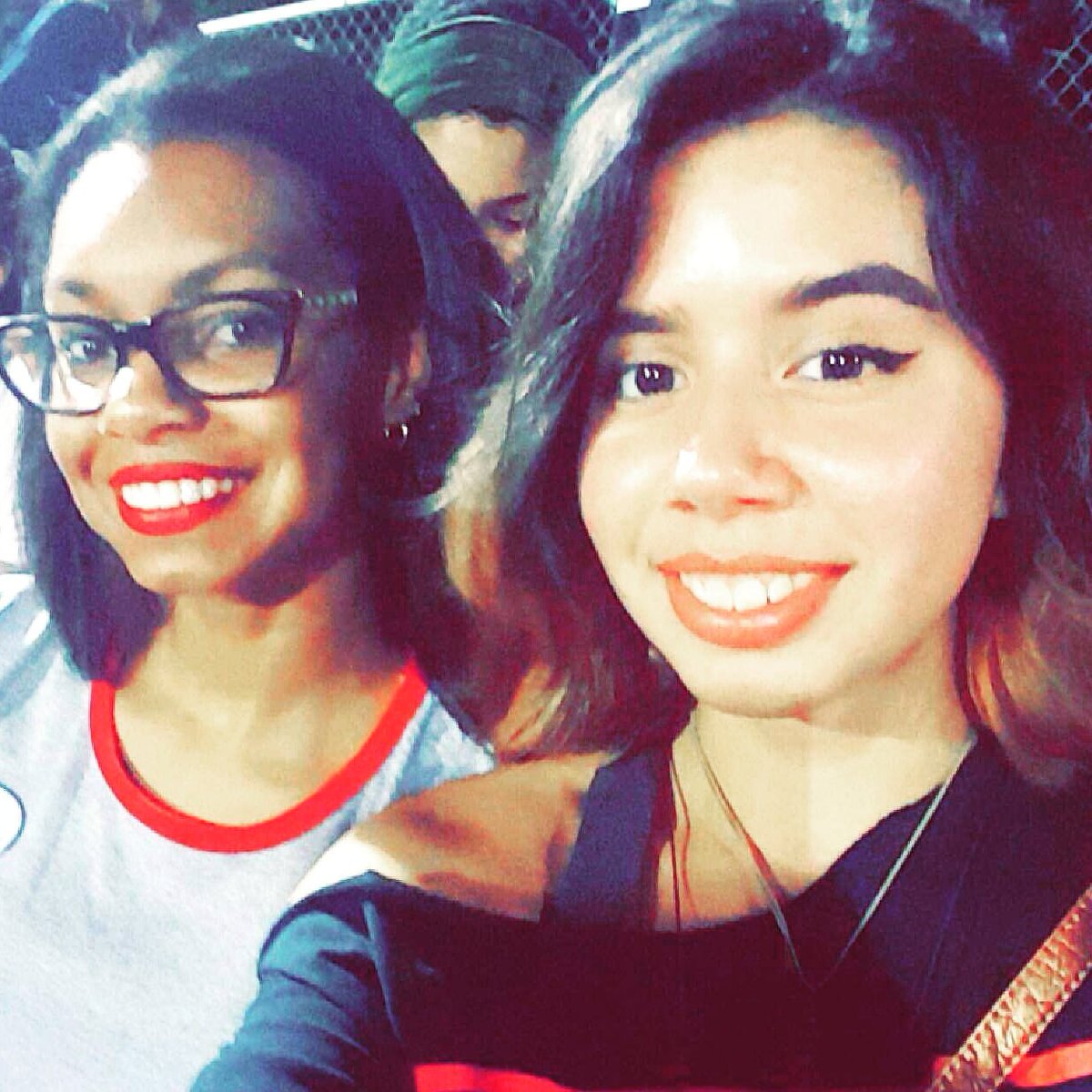 anettemango's tweet photo. What is up my friends?!?! U guys want a queenie who'll turn it up for hoco?! Vote for #queenanette for #hoco2k17 @ #ppchs #iloveallmyfans https://t.co/pVHMh8hS72