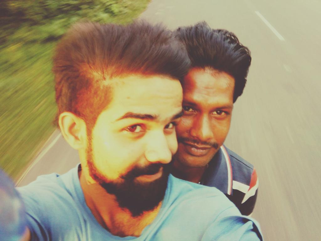 aap_absk's tweet photo. Time for ride 💀👽 https://t.co/5SQGQZ1bA6