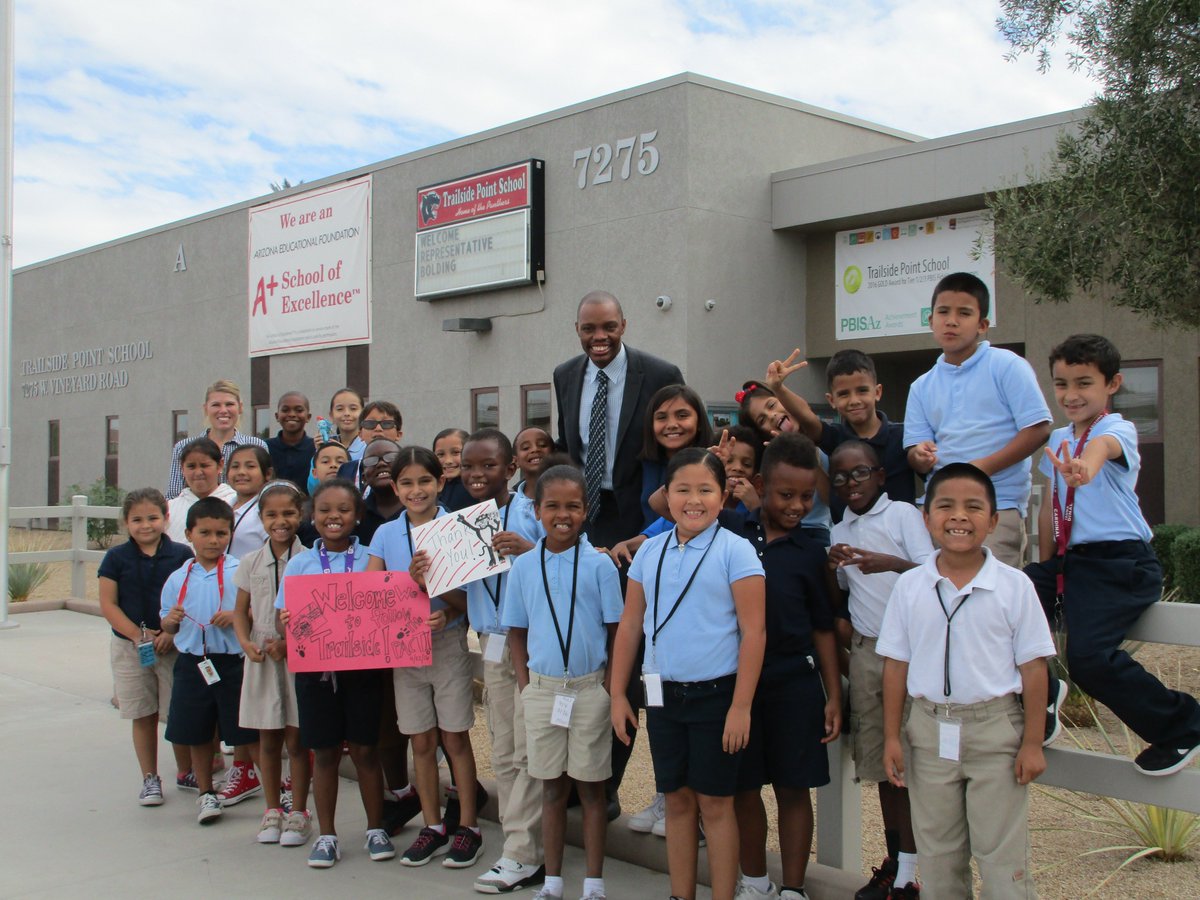 LaveenSchools's tweet photo. @reginaldbolding visited #TrailsidePoint 3rd graders thru @azedfoundation Take Your Legislator to School day. #TYLTSAZ https://t.co/u71AhfrYnw