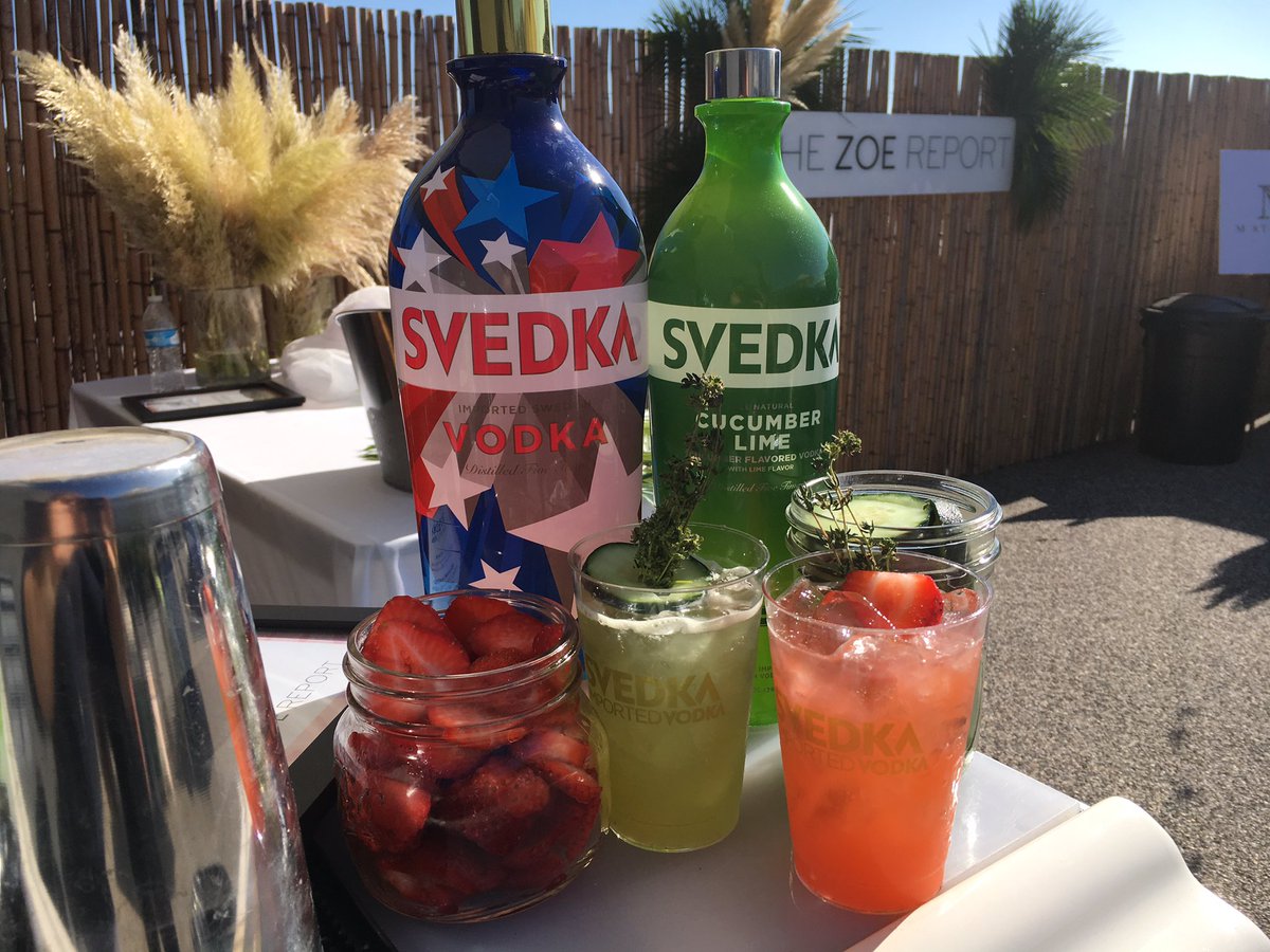 BlackLABVenture's tweet image. @SVEDKA Cocktails for @thezoereport event    #Thirstythursday #LABEvents #fresh #juice #cocktails