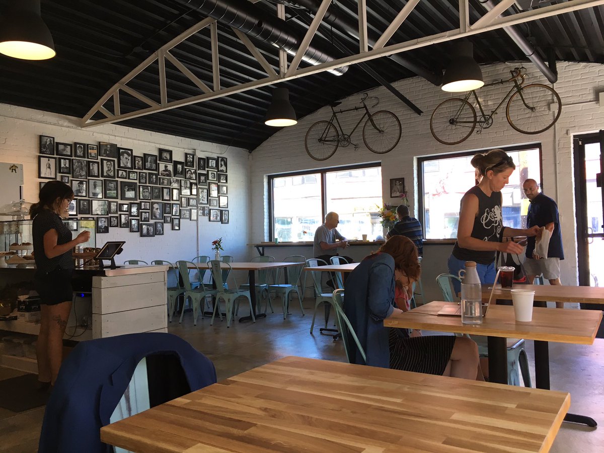 Neillo13's tweet photo. #CafeVelo is a nice touch on Edgewood. Nice job @jdemetriou & Ben #SnackATL #BikeATL https://t.co/Ej0FIN7rWf