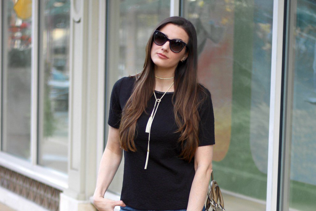 classicandgray's tweet photo. Accessorize: The Lariat (+ Giveaway!) https://t.co/GxNBdzEHoN https://t.co/PvZtmSEGjf