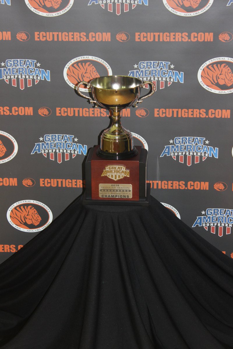 ECUTigersMBB's tweet photo. May have changed #'s but @davidforbes_ still has the same smooth jumper! Follow Dave &amp; @ECUTigersMBB during the '16-'17 season! #HearOurRoar https://t.co/PpYPgig0HE