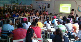 Socialización sobre el Proceso de Transformación Curricular con la participación de MBF, @OBEVenezuela, Cocineras. #Apure