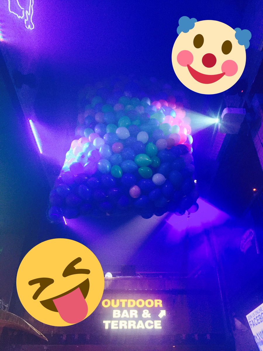 WalkieLiverpool's tweet photo. Heres what we've got installed for you #freshers ... 1200 balloons, 99 red ones with 99 prizes! #freshersguide16 #tragicthursdaylaunch https://t.co/xY4In7W7QX