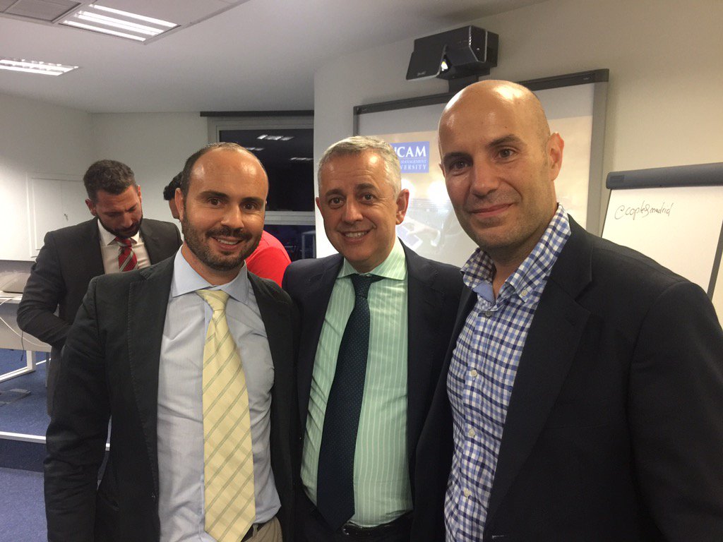 PedroE_Alcaraz's tweet photo. Oficialmente inaugurado el Máster 16/17 de Preparación Física @UCAM_Sports_Uni @UCAM Gracias Dr. Villalón por apoyo https://t.co/MWlNbHG0ra