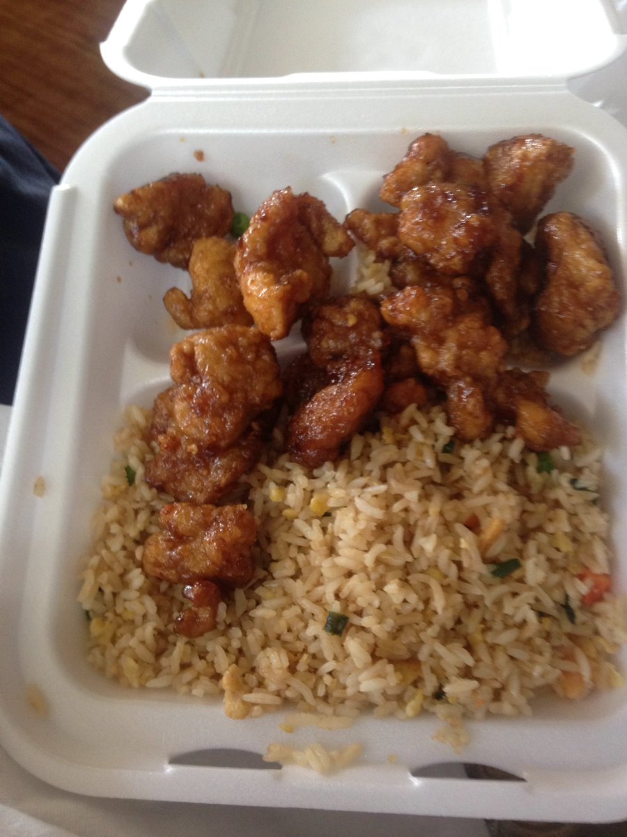 randomtreee's tweet image. And didn't even get a fortune cookie why @PandaExpress why!