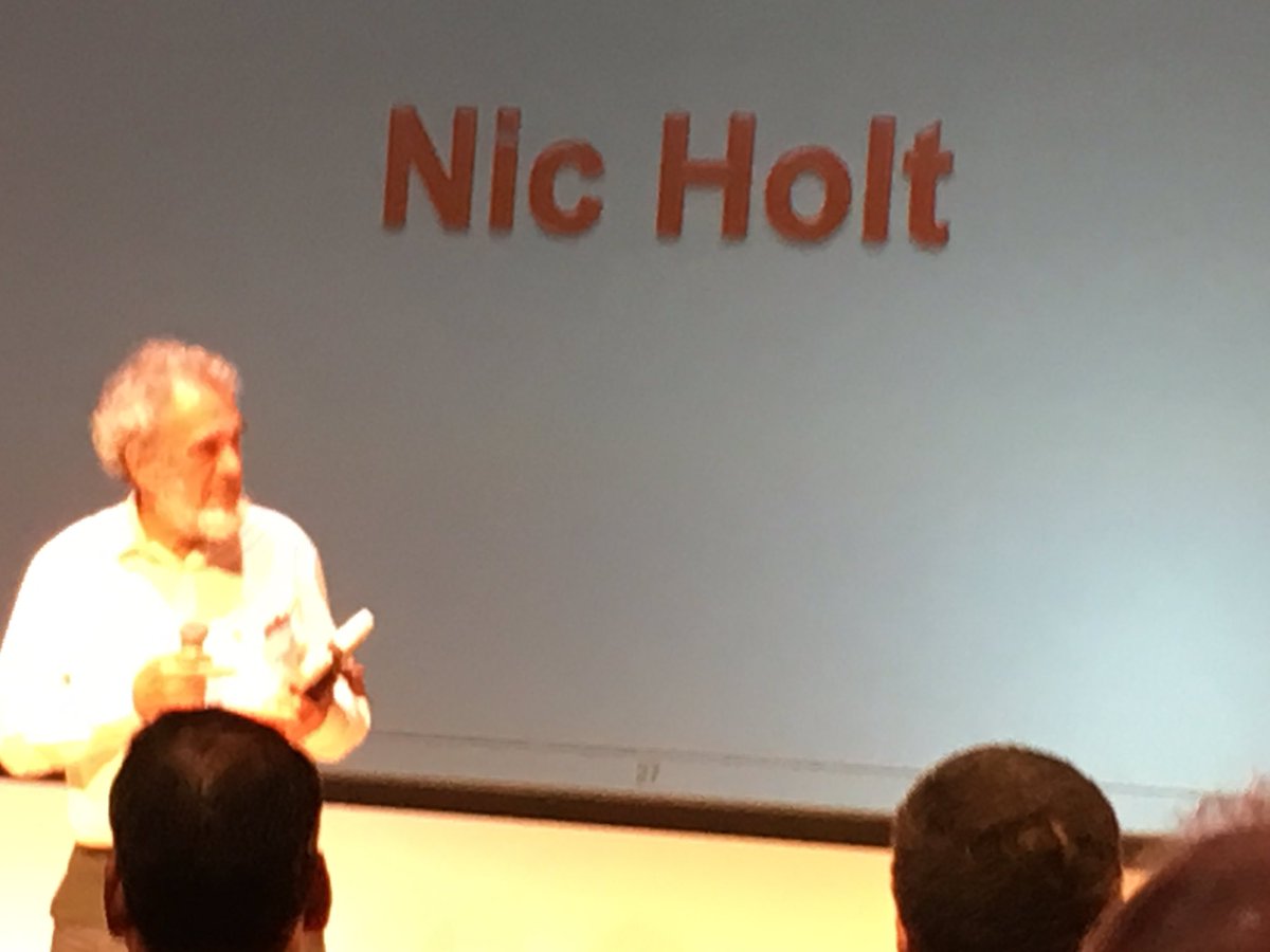 NigGreenawayIT's tweet photo. Nic Holt - Fellow extraordinaire leaving @fujitsu_uk #FDEConf becoming a Fellow Alumnus https://t.co/rDkqlHrPse