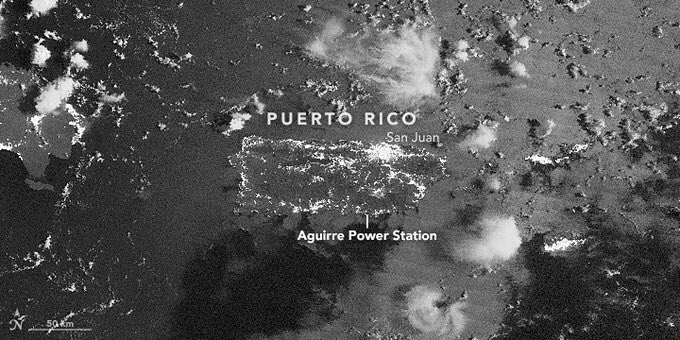 PuertoRicoPUR's tweet photo. Puerto Rico: Before and after the blackout by NASA Earth 💡🌎🇵🇷 https://t.co/uBhwAUHpZl
