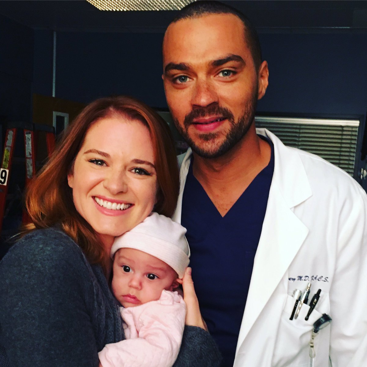 Happy Greys Day everyone!! #Japril+1 #GreysAnatomy <a href="/iJesseWilliams/">jesse Williams.</a>