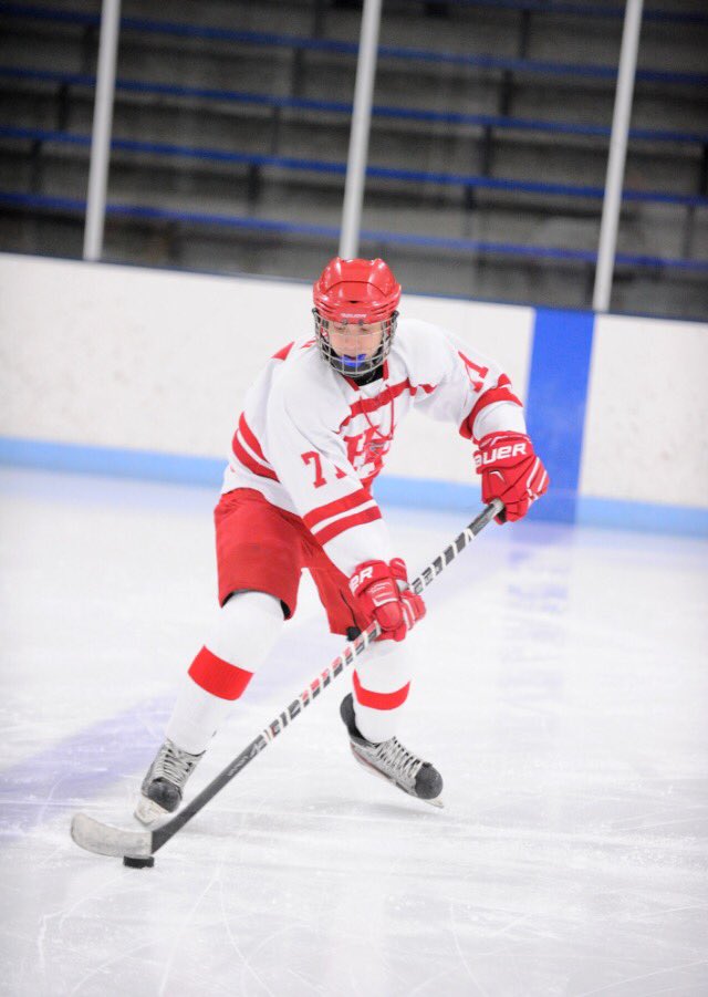 I'm officially back 🏒