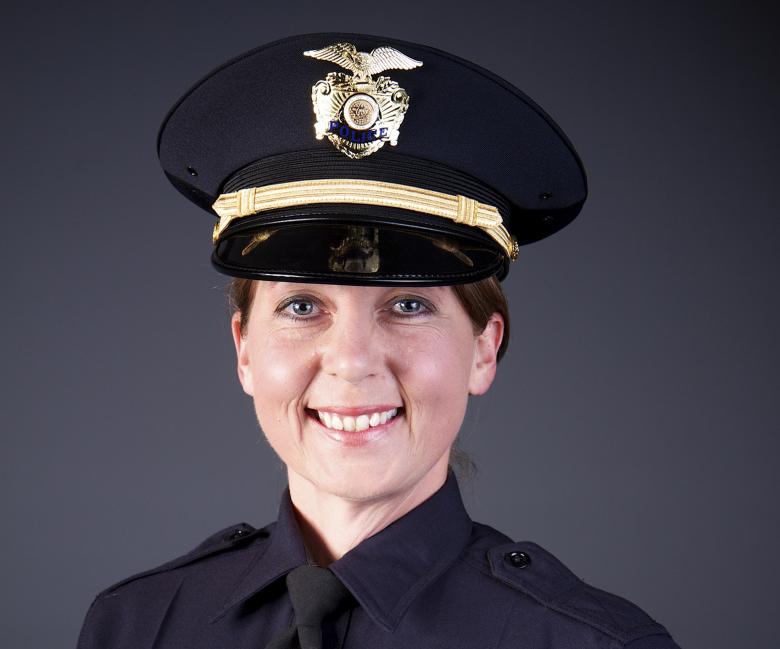CuffdApp's tweet photo. Tulsa officer charged with manslaughter for fatal shooting seen on video - https://t.co/7HVjPAHmBf https://t.co/FIRRjK15j6