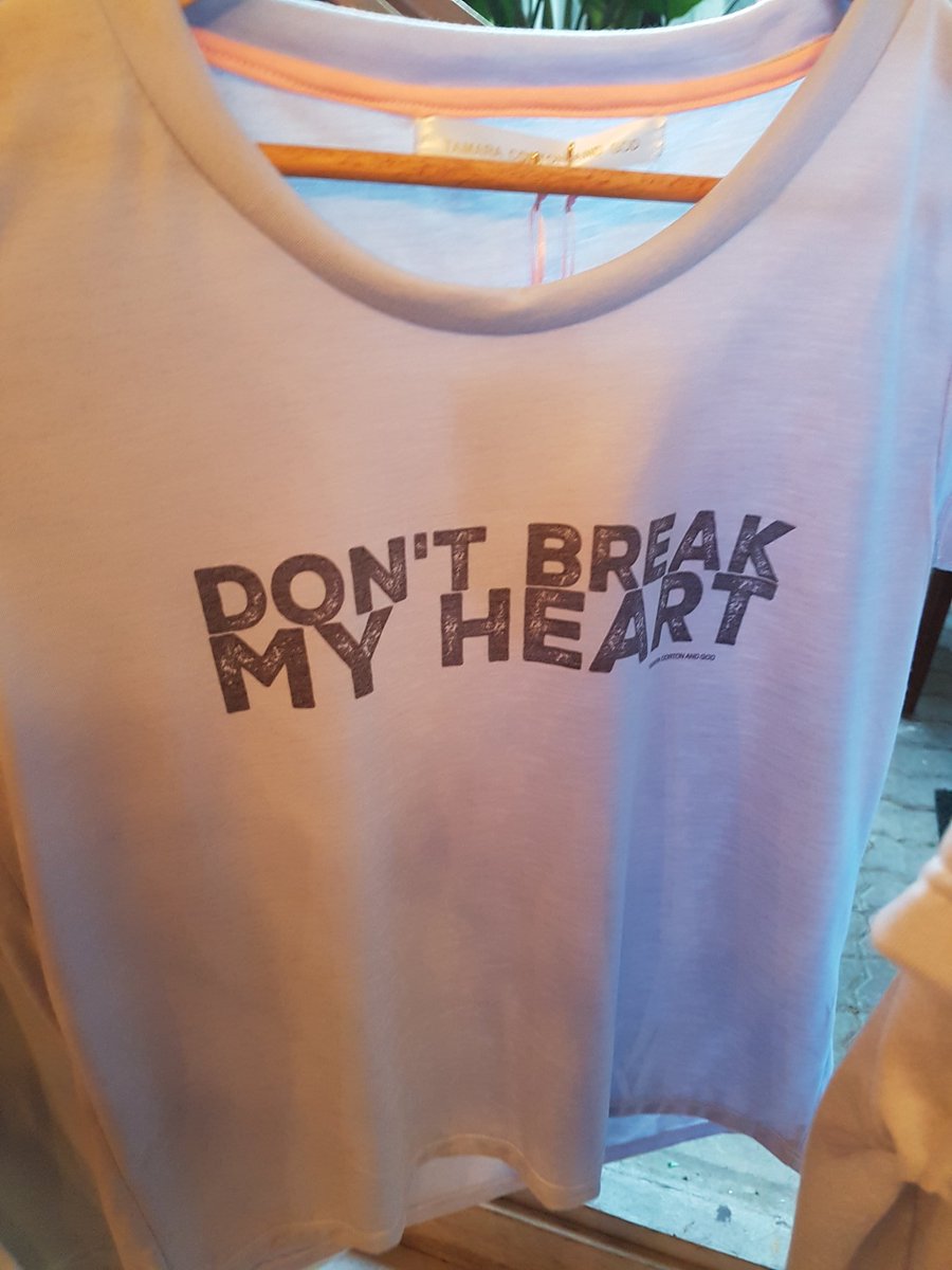 Los pensamientos de mas de una se estampan en el verano de <a href="/TAMARACORTON/">GOD y Tamara</a> #personalshopperonline