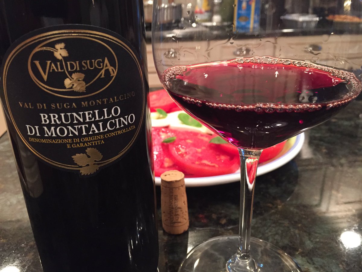 JohnMFodera's tweet photo. The tasting continue. #brunello2011 #tuscanvines @ConsBrunello @constantwining @pietrosd @PalateXposure https://t.co/6mtxGNhIKX