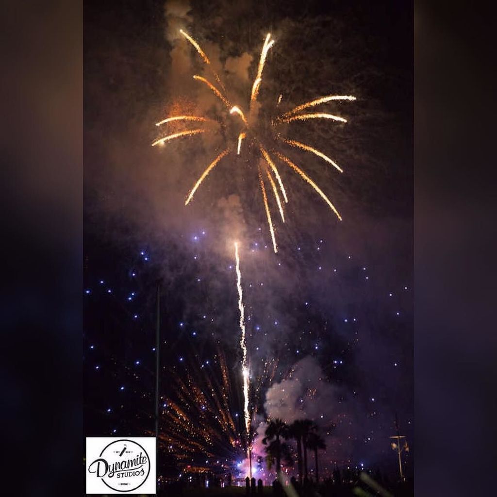 Light up the night! #commercialphotographyorlando #dynamitestudioinc #dynamite #photograph… ift.tt/2dnzzna