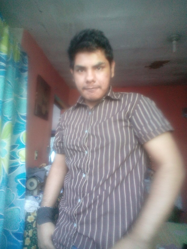 Alberto13GJ's tweet photo. Ese soy yo https://t.co/WIjtEx7oMR
