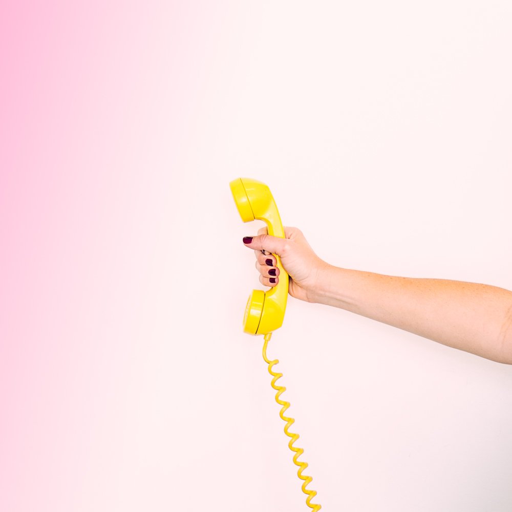 flipboothla's tweet photo. .@Drake said it best in #HotlineBling, but we love this #vintage phone for #TBT https://t.co/8KgnZAb5Ix