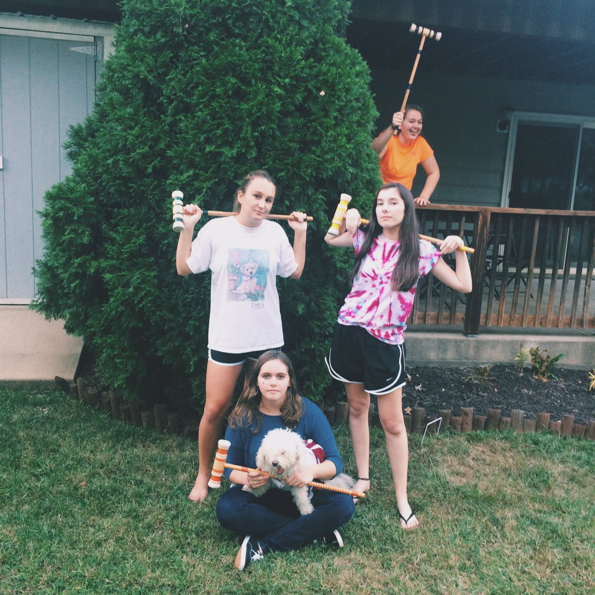 lchs_keyettes's tweet photo. reason #100 to join keyettes and go to our pasta dinners #wehavedogs https://t.co/yqe8wcsTPr