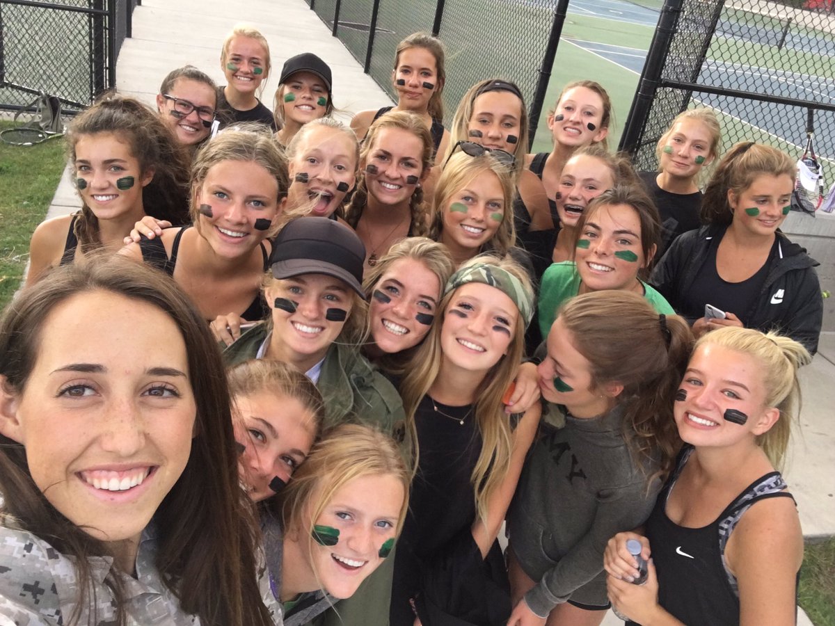 ReaganRosenvall's tweet photo. Boot camp💗🎾 https://t.co/QKa36y2eLg