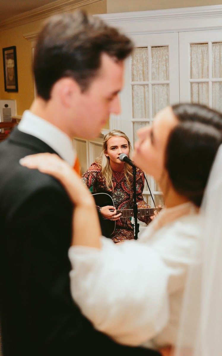 _xandraa__'s tweet photo. weddings are my jam (especially when it's my brother and his lovely bride 💕) https://t.co/LJIxlqzrXS
